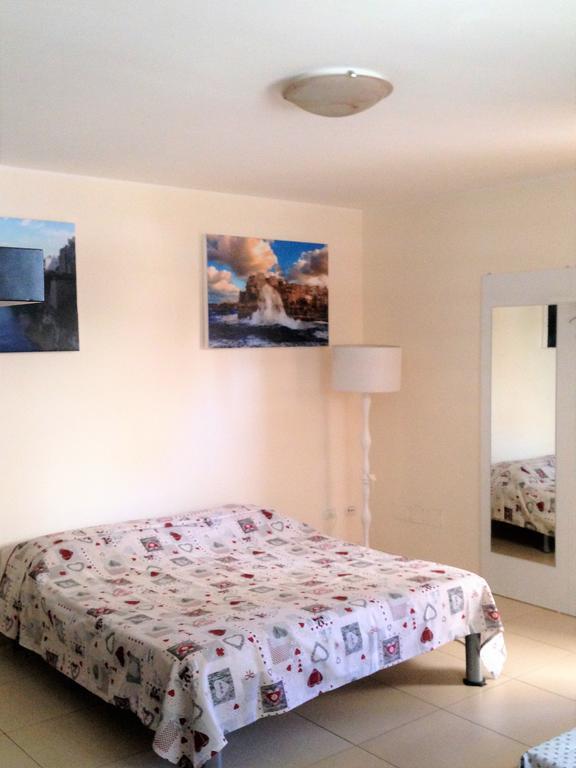 Casa Vacanze Stefy Polignano a Mare Luaran gambar