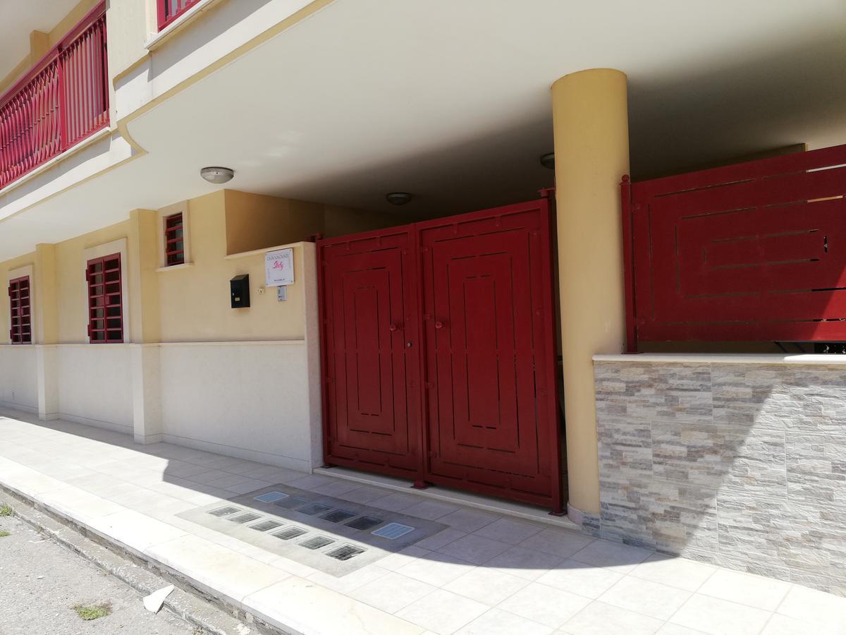Casa Vacanze Stefy Polignano a Mare Luaran gambar